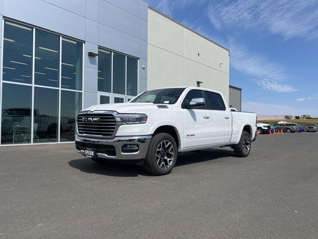 2025 RAM Ram 1500 RAM 1500 LARAMIE CREW CAB 4X4 64 BOX