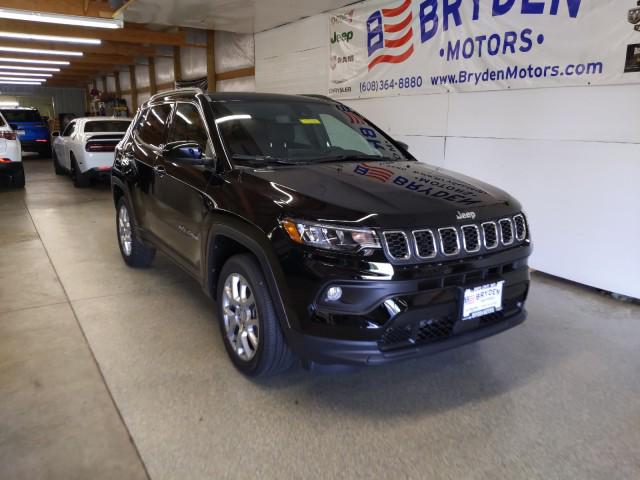 2024 Jeep Compass COMPASS LATITUDE LUX 4X4