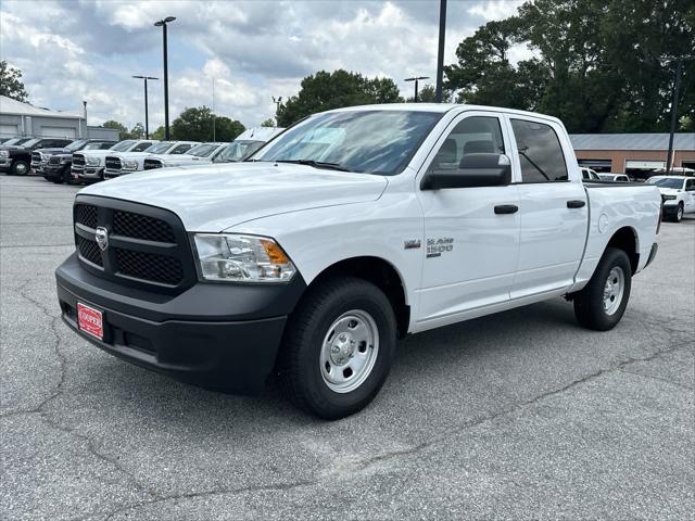 2024 RAM Ram 1500 Classic RAM 1500 CLASSIC TRADESMAN CREW CAB 4X4 57 BOX