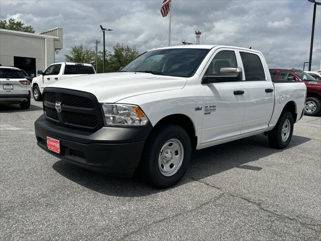 2024 RAM Ram 1500 Classic RAM 1500 CLASSIC TRADESMAN CREW CAB 4X4 57 BOX