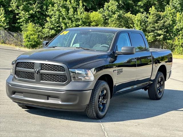 2024 RAM Ram 1500 Classic RAM 1500 CLASSIC TRADESMAN CREW CAB 4X4 57 BOX