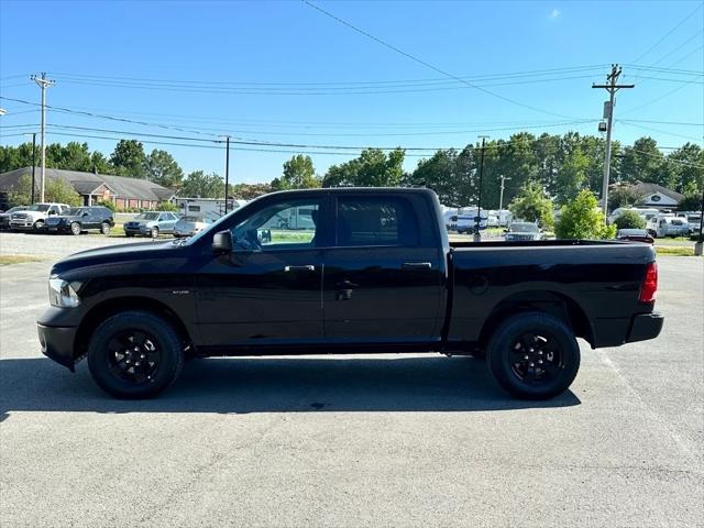 2024 RAM Ram 1500 Classic RAM 1500 CLASSIC TRADESMAN CREW CAB 4X4 57 BOX