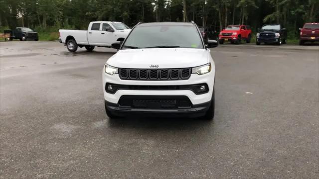 2024 Jeep Compass COMPASS LATITUDE 4X4