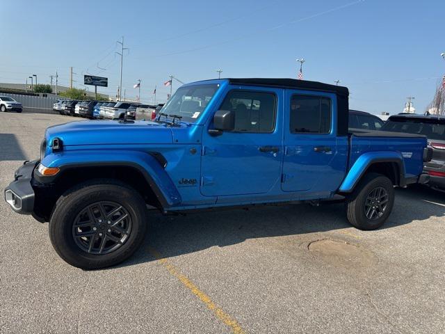 2024 Jeep Gladiator GLADIATOR SPORT S 4X4