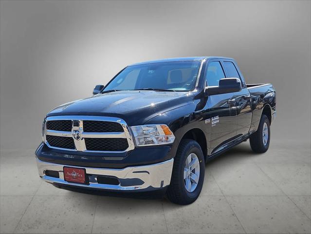 2024 RAM Ram 1500 Classic RAM 1500 CLASSIC TRADESMAN QUAD CAB 4X4 64 BOX