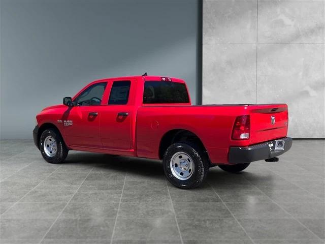 2024 RAM Ram 1500 Classic RAM 1500 CLASSIC TRADESMAN QUAD CAB 4X4 64 BOX