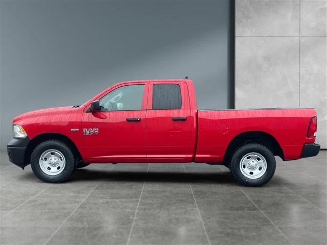 2024 RAM Ram 1500 Classic RAM 1500 CLASSIC TRADESMAN QUAD CAB 4X4 64 BOX