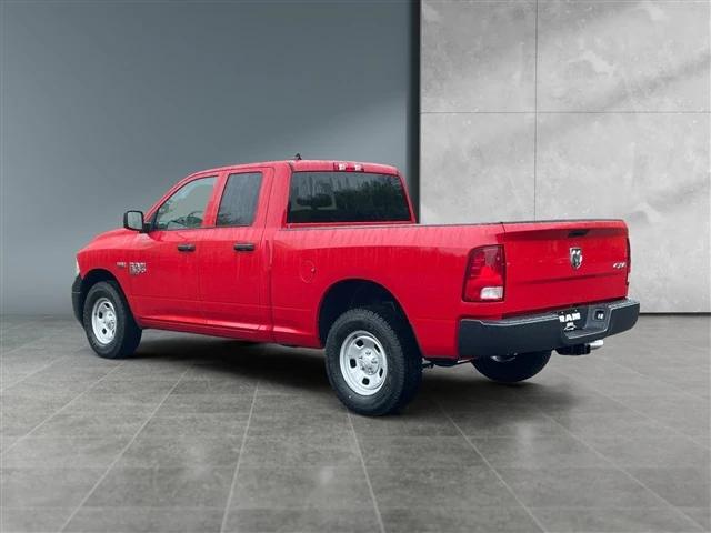 2024 RAM Ram 1500 Classic RAM 1500 CLASSIC TRADESMAN QUAD CAB 4X4 64 BOX