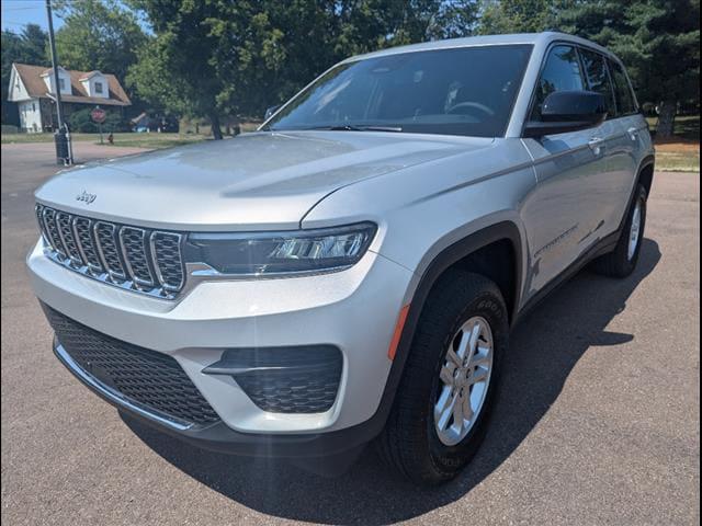 2024 Jeep Grand Cherokee GRAND CHEROKEE LAREDO X 4X4