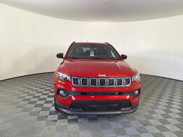 2024 Jeep Compass COMPASS LATITUDE 4X4