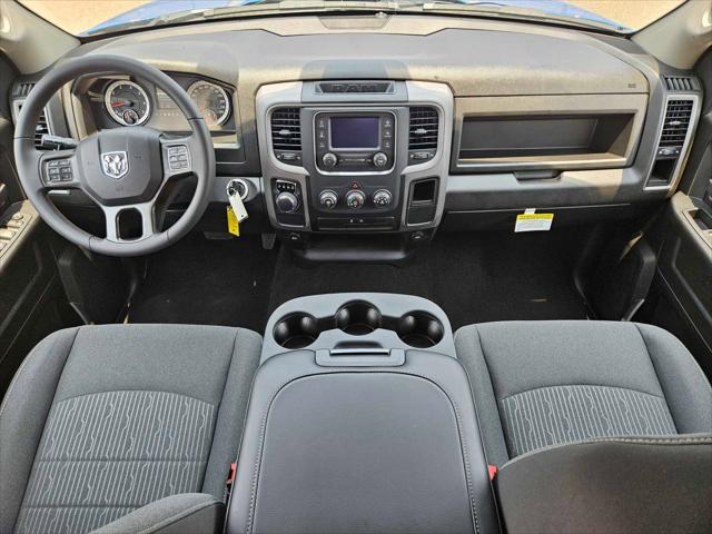 2024 RAM Ram 1500 Classic RAM 1500 CLASSIC TRADESMAN CREW CAB 4X2 57 BOX