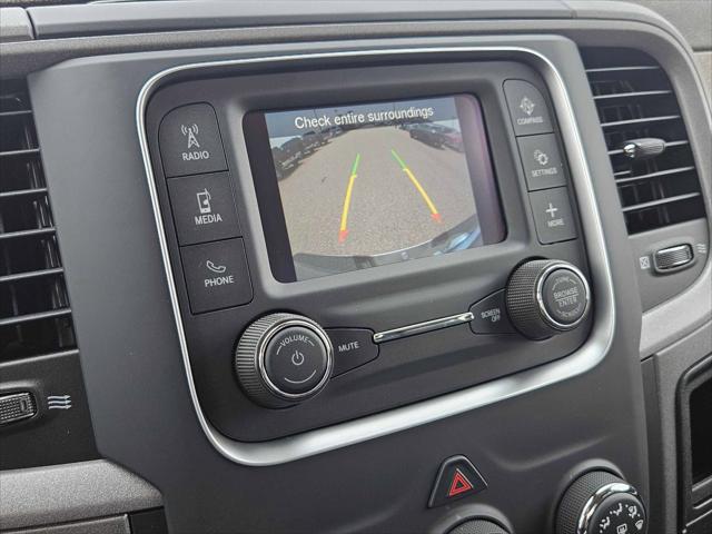 2024 RAM Ram 1500 Classic RAM 1500 CLASSIC TRADESMAN CREW CAB 4X2 57 BOX