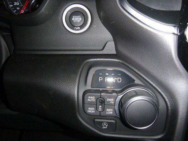 2025 Ram 1500 Big Horn Crew Cab 4x4 5'7" Box