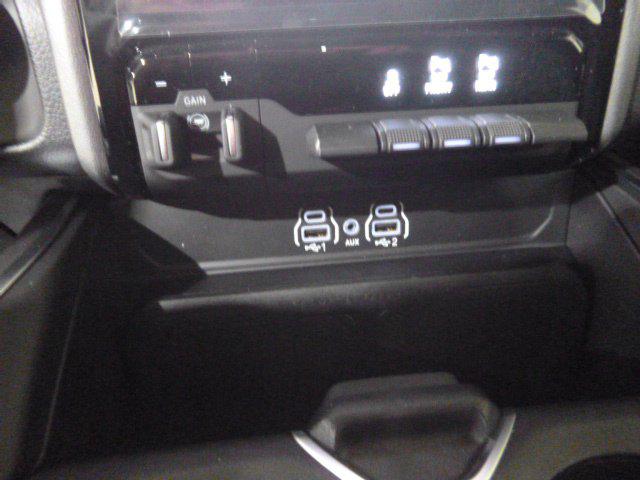 2025 Ram 1500 Big Horn Crew Cab 4x4 5'7" Box