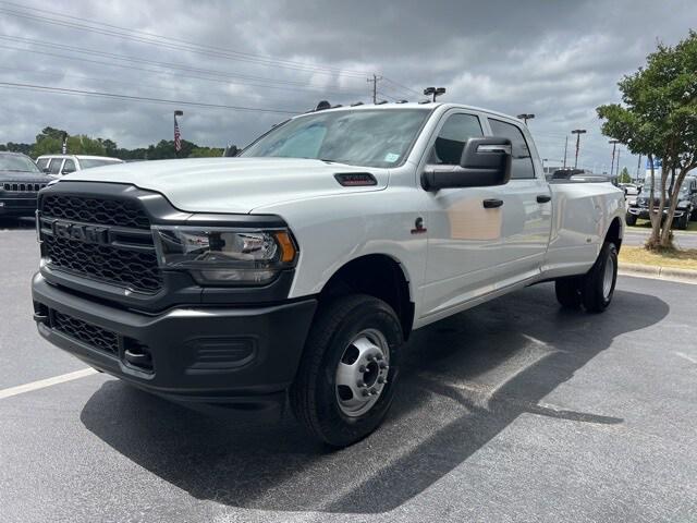 2024 RAM Ram 3500 RAM 3500 TRADESMAN CREW CAB 4X4 8 BOX