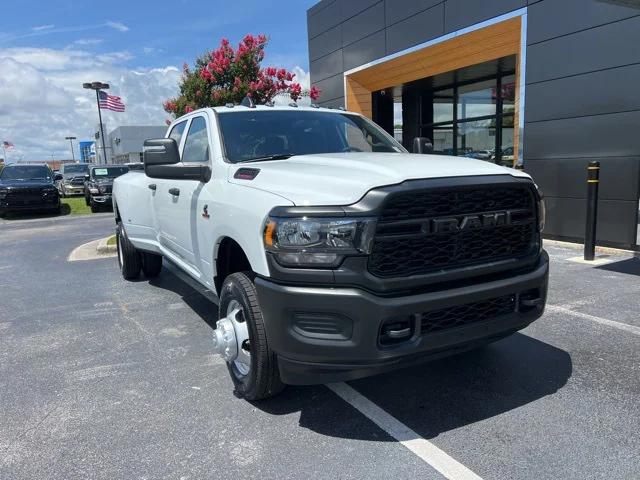 2024 RAM Ram 3500 RAM 3500 TRADESMAN CREW CAB 4X4 8 BOX