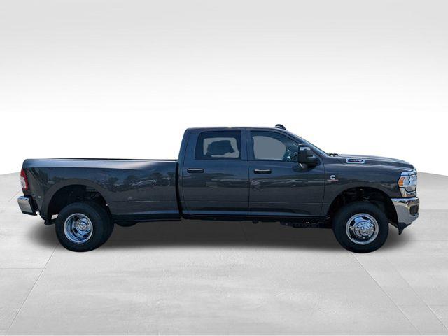 2024 RAM Ram 3500 RAM 3500 TRADESMAN CREW CAB 4X4 8 BOX