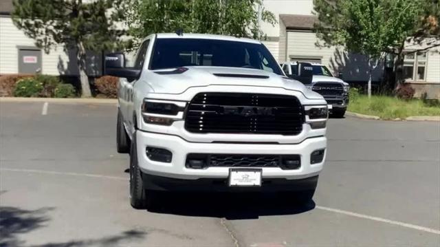 2024 RAM Ram 3500 RAM 3500 LARAMIE CREW CAB 4X4 8 BOX