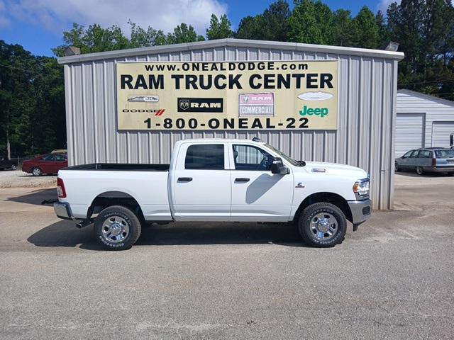 2024 RAM Ram 2500 RAM 2500 TRADESMAN CREW CAB 4X4 64 BOX