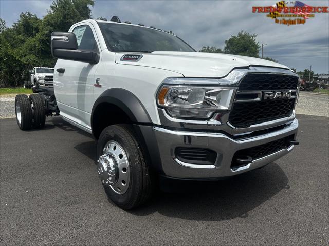 2024 RAM Ram 5500 Chassis Cab RAM 5500 TRADESMAN CHASSIS REGULAR CAB 4X4 84 CA