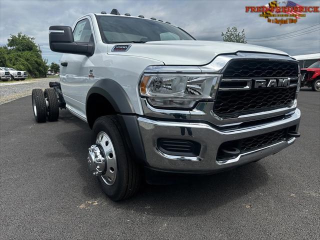 2024 RAM Ram 5500 Chassis Cab RAM 5500 TRADESMAN CHASSIS REGULAR CAB 4X4 84 CA