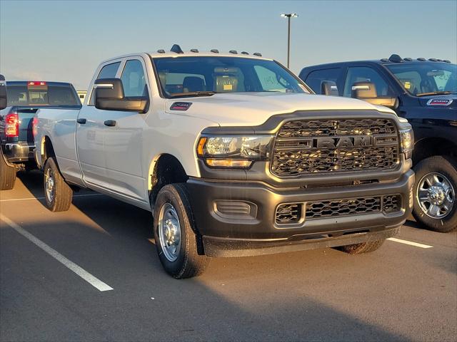 2024 RAM Ram 2500 RAM 2500 TRADESMAN CREW CAB 4X4 8 BOX