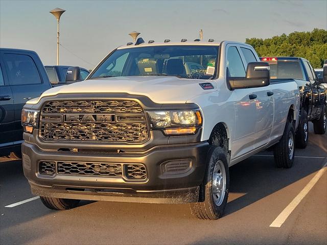 2024 RAM Ram 2500 RAM 2500 TRADESMAN CREW CAB 4X4 8 BOX