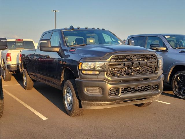 2024 RAM Ram 2500 RAM 2500 TRADESMAN CREW CAB 4X4 8 BOX