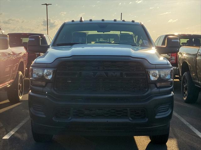 2024 RAM Ram 2500 RAM 2500 TRADESMAN CREW CAB 4X4 8 BOX