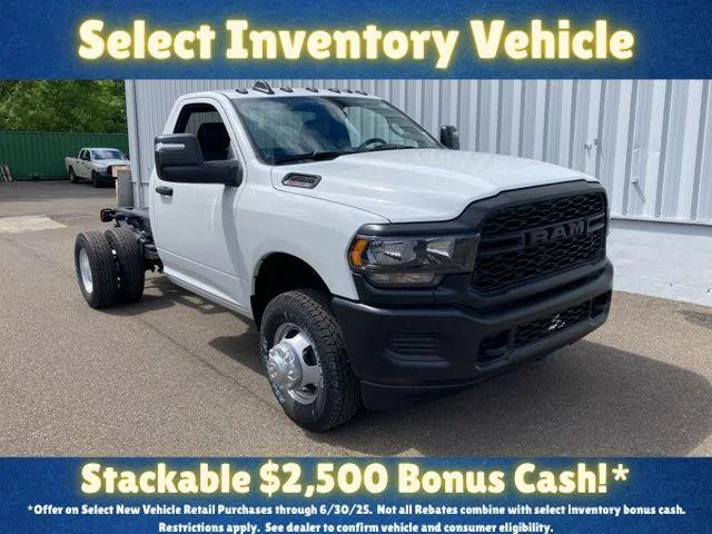 2024 RAM Ram 3500 Chassis Cab RAM 3500 TRADESMAN CHASSIS REGULAR CAB 4X4 60 CA 2024 RAM Ram 3500 Chassis Cab RAM 3500 TRADESMAN CHASSIS REGULAR CAB 4X4 60 CA