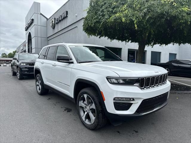 2024 Jeep Grand Cherokee GRAND CHEROKEE LIMITED 4X4