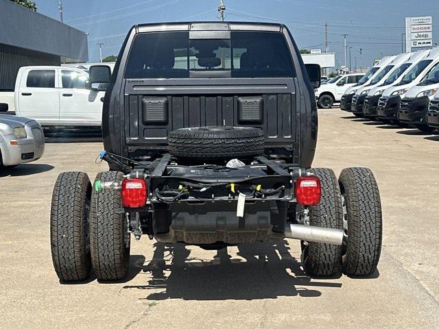 2024 RAM Ram 3500 Chassis Cab RAM 3500 SLT CREW CAB CHASSIS 4X4 60 CA