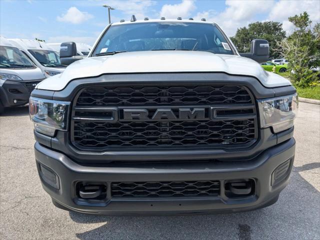 2024 RAM Ram 3500 Chassis Cab RAM 3500 TRADESMAN CREW CAB CHASSIS 4X2 60 CA