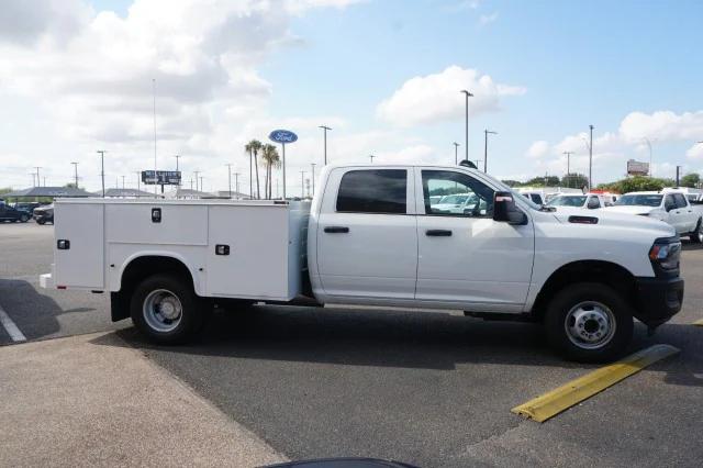 2024 RAM Ram 3500 Chassis Cab RAM 3500 TRADESMAN CREW CAB CHASSIS 4X4 60 CA