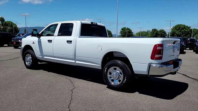 2024 RAM Ram 3500 RAM 3500 TRADESMAN CREW CAB 4X4 8 BOX