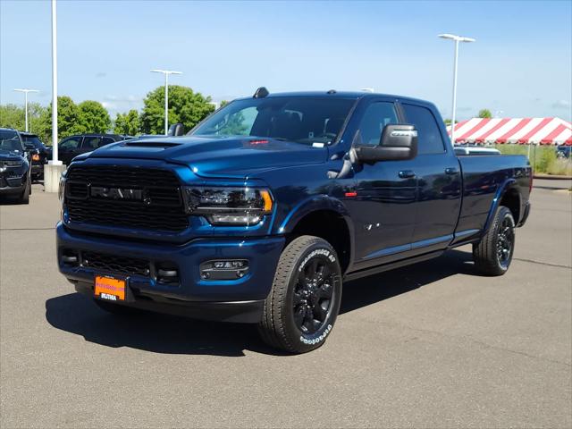 2024 RAM Ram 3500 RAM 3500 LIMITED CREW CAB 4X4 8 BOX