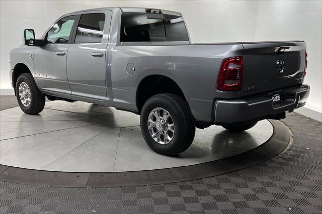 2024 RAM Ram 3500 RAM 3500 LARAMIE CREW CAB 4X4 64 BOX