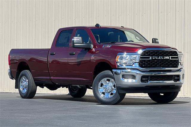 2024 RAM Ram 3500 RAM 3500 TRADESMAN CREW CAB 4X4 8 BOX