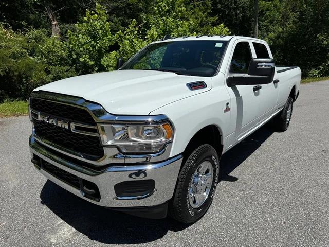 2024 RAM Ram 2500 RAM 2500 TRADESMAN CREW CAB 4X4 8 BOX