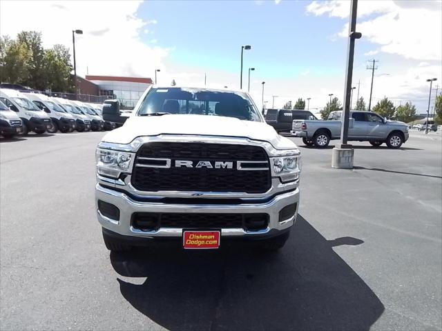 2024 RAM Ram 3500 RAM 3500 TRADESMAN CREW CAB 4X4 8 BOX