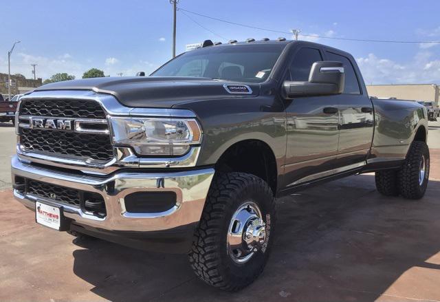 2024 RAM Ram 3500 RAM 3500 TRADESMAN CREW CAB 4X4 8 BOX