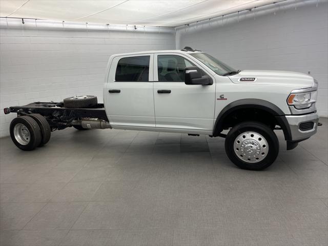 2024 RAM Ram 5500 Chassis Cab RAM 5500 TRADESMAN CHASSIS CREW CAB 4X2 84 CA