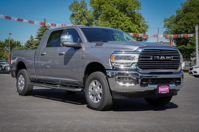 2024 RAM Ram 3500 RAM 3500 LARAMIE MEGA CAB 4X4 64 BOX