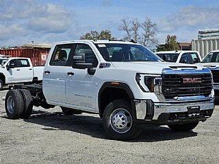 2024 GMC Sierra 3500HD CC Pro 2