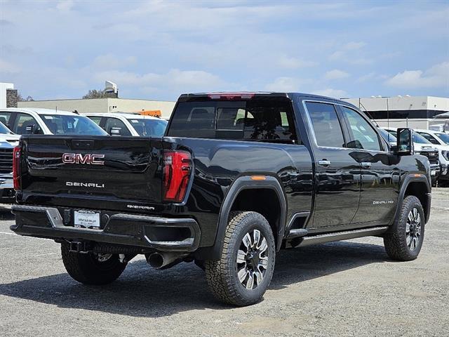 2024 GMC Sierra 2500HD 4WD Crew Cab Standard Bed Denali 23