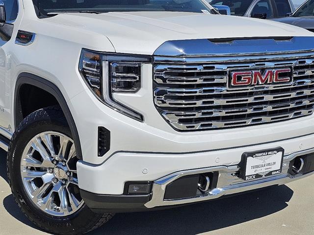 2024 GMC Sierra 1500 4WD Crew Cab Short Box Denali 16