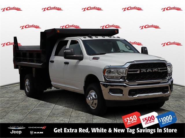 2024 RAM Ram 3500 Chassis Cab RAM 3500 TRADESMAN CREW CAB CHASSIS 4X4 60 CA