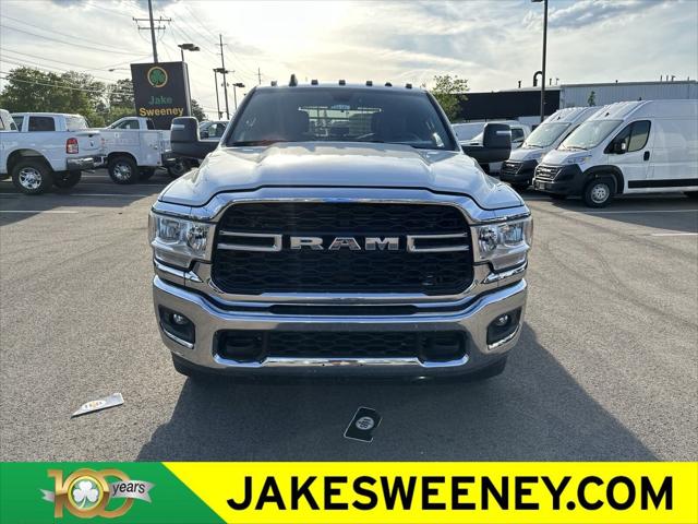 2024 RAM Ram 3500 Chassis Cab RAM 3500 TRADESMAN CREW CAB CHASSIS 4X4 60 CA