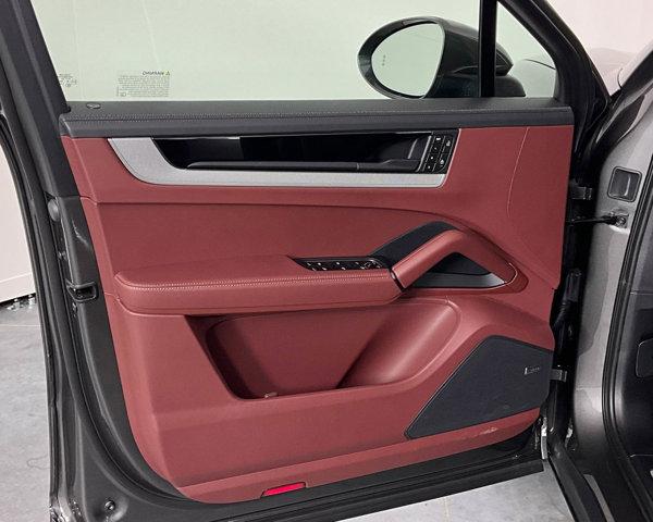 2024 Porsche Cayenne AWD