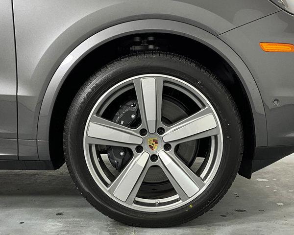 2024 Porsche Cayenne AWD